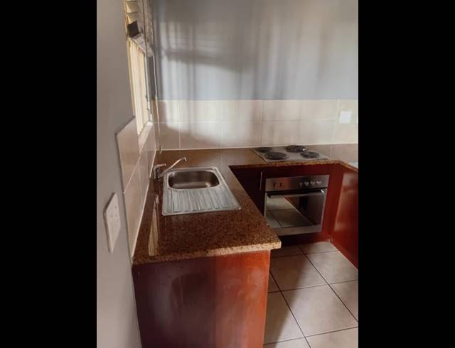 2 BEDROOM PROPERTY TO RENT IN HESTEAPARK